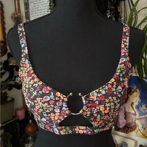 SHEIN Floral Bikini Top
